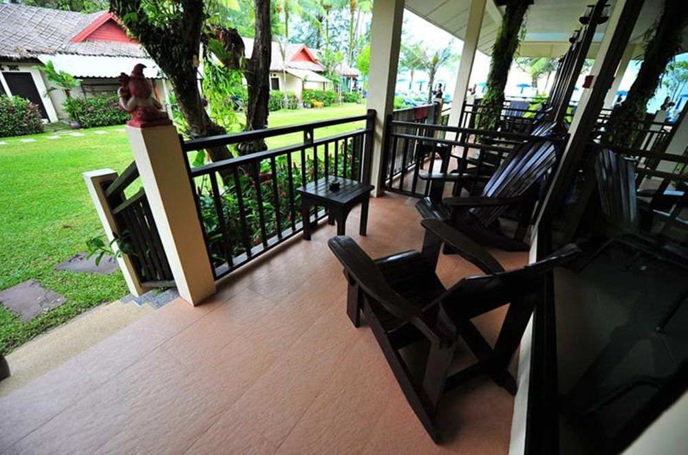Hive Khaolak Beach Resort (Adults Only) Кхаулак Экстерьер фото