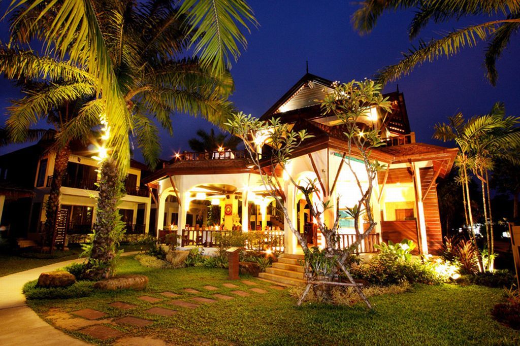 Hive Khaolak Beach Resort (Adults Only) Кхаулак Экстерьер фото