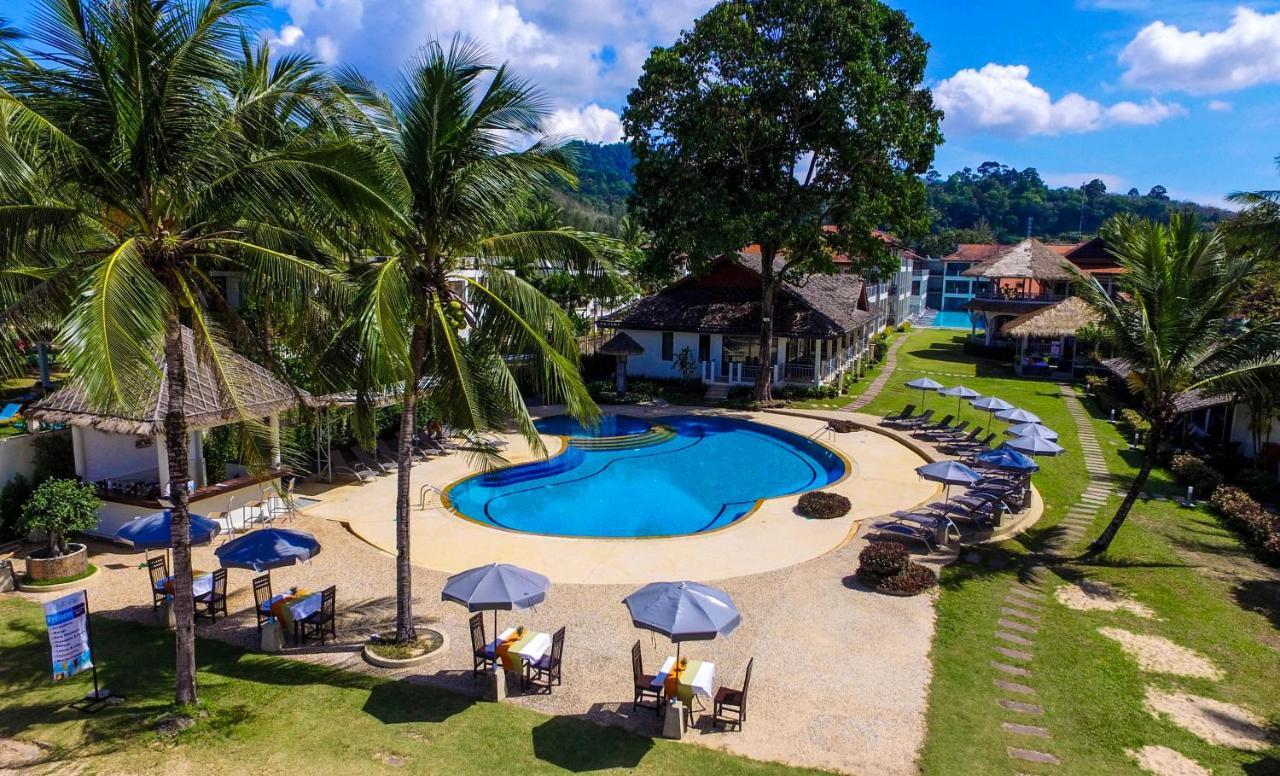 Hive Khaolak Beach Resort (Adults Only) Кхаулак Экстерьер фото
